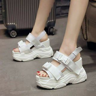 𝐏𝐫𝐞-𝐨𝐫𝐝𝐞𝐫  พรีออเดอร์รองเท้ารัดส้น ส้นตึก สูง 11.5 cm Platform Shoes (A87)