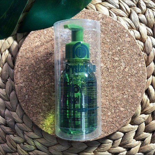 เซรั่ม บำรุงผม คิวซี💢ของแท้💢QC CRYSTAL FILM HAIR CUTICLE REPAIR + STYLING SERUM 125ml.