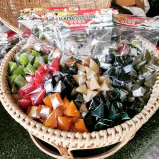 แม่เ​ฉวี​วรรณ​ เชียงใหม่​ กาละแม​เสวย กาละแม​รวมรสและห่อใบตองอบสะอาด 500 กรัม
