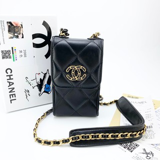 กระเป๋า แชแนล Crossbody bag  งานสวยมาก มาพร้อมกล่อง ถ่ายสดจากสินค้าจริง100% ขนาด 4.5*7 นิ้วค่ะ