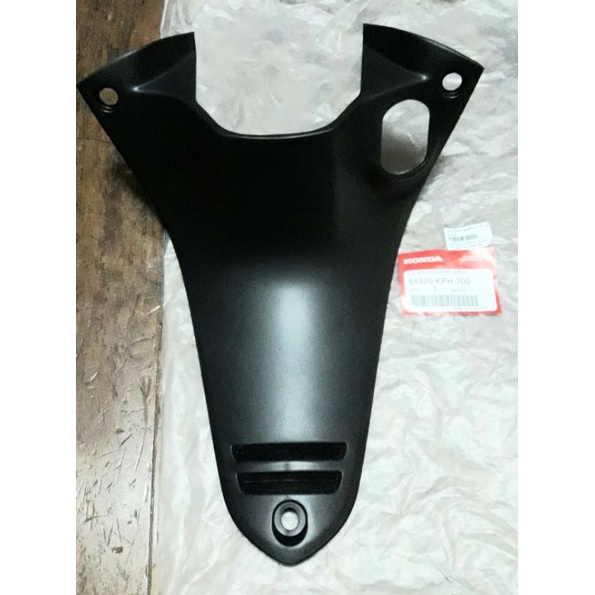คอนโซลกลางตัวบน Honda W125S,I รุ่นไฟเลี้ยวบังลม 2005-2010 สีดำด้าน แท้ศูนย์ (64320-KPH-700)