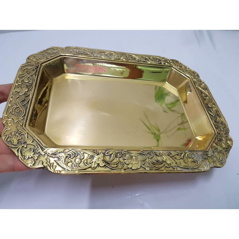 Brass byfa *ถาดทองเหลือง ถาดสี่เหลี่ยมผืนผ้าเนื้อดี สวยงาม ถาดสี่เหลี่ยมลายดอกไม้ กว้าง 7”  ยาว 9.5”