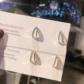 ต่างหูประดับเพชร แฟชั่น สไตล์เกาหลี เครื่องประดับ