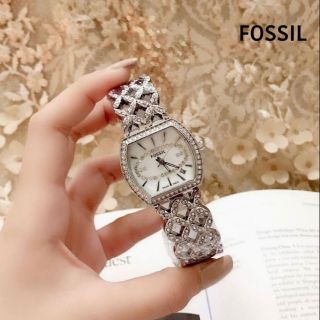 FOSSIL ⏰