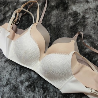 ✨NEW✨ Bra ชุดชั้นใน บรา แบรนด์ Sabina Soft Doom Invisible Wire ไม่มีโครง ไร้ตะเข็บ บราฟองดี Level 2 สี Taupe 32/70 A70