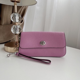 ✨ผ่อน0%แท้100%✨ กระเป๋าสตางค์ คล้องมือ สีม่วง COACH WRISTLET  COACH C2298 SV/ VIOLET ORCHID