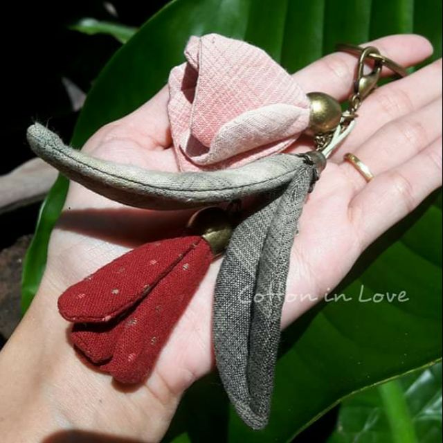 ชุดคิทงานฝีมือ พวงกุญแจดอกแม็กโนเลีย by Cotton in Love