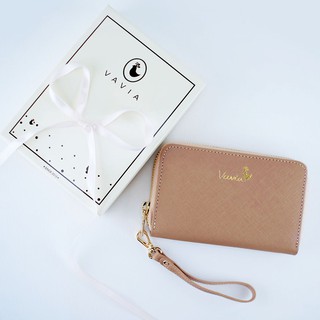 กระเป๋าสตางค์ซิปรอบ Vavia Zip Around Wristlet หนังวัวแท้สีเบจ