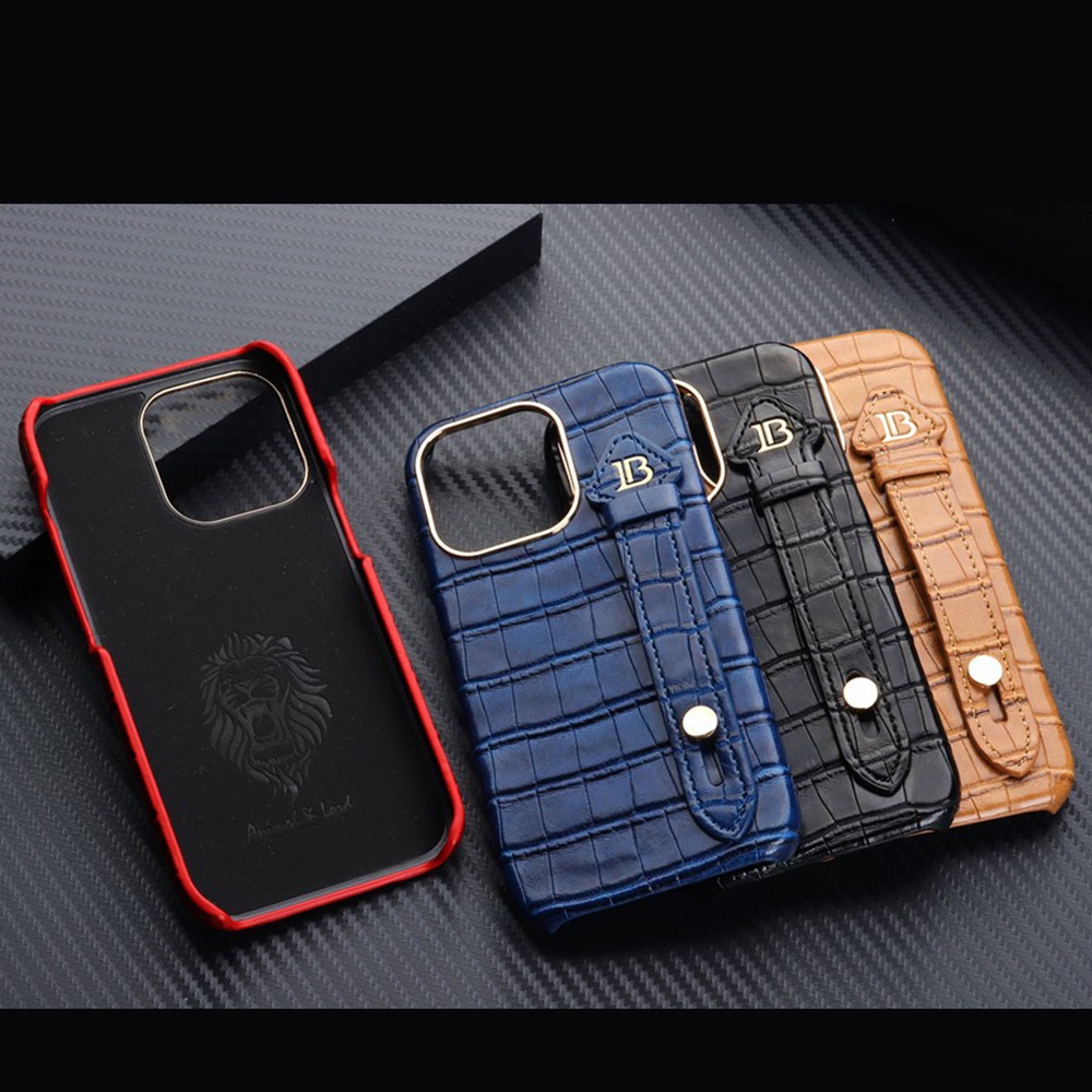 เคสโทรศัพท์มือถือหนังจระเข้ แบบแข็ง พร้อมสายรัดข้อมือ สําหรับ iPhone 14 Plus 13 11 12 Pro Max