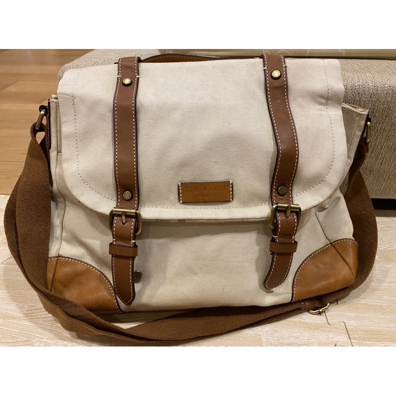 กระเป๋า TED BAKER LONDON สีครีมตัดน้ำตาล (แท้)