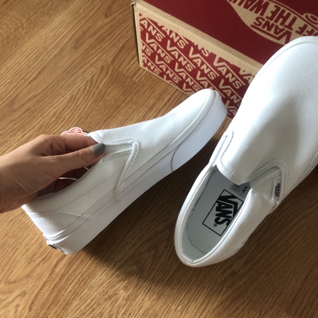 white slip on vans womens 7.5