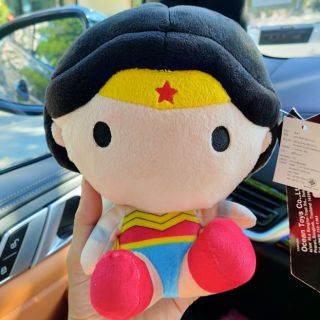 ตุ๊กตา WonderWomen CHIBI 7" นั่ง