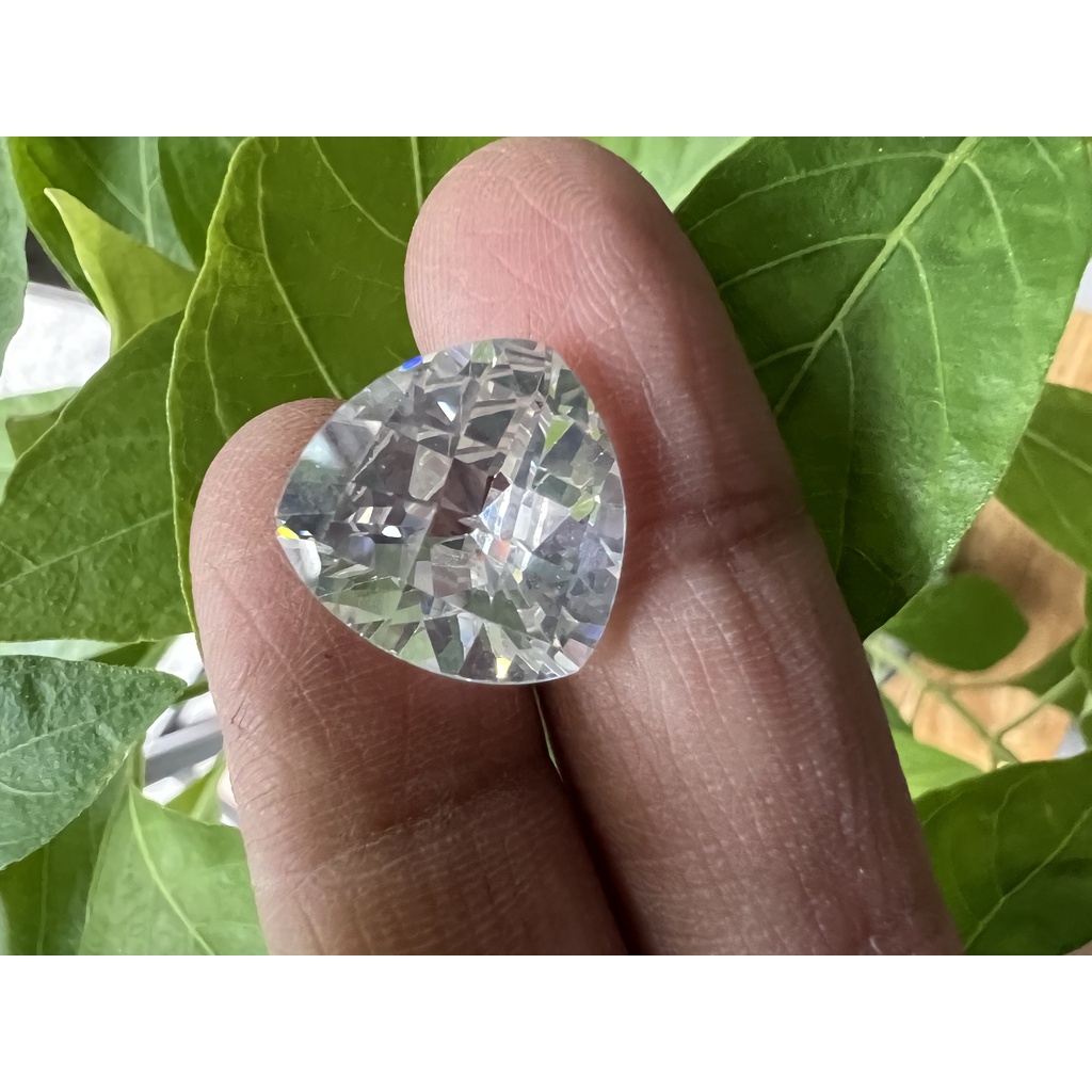 เพชรรัสเซีย เหลี่ยมชั้น พลอย สี่เหลี่ยม CUBIC ZIRCONIA ROYAL WHITE 15X15 MM STEP CUTTING GEMSTONE ST