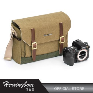 HERRINGBONE POSTMAN MEDIUM KHAKI - กระเป๋ากล้อง