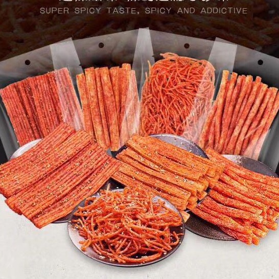 ขนม ล่าเถียว หม่าล่า อาหารว่างจากจีน เต้าหู้เส้นเผ็ด weilong เว่ยหลง  เลขหน้าซองคือวันผลิตเก็บได้5เด