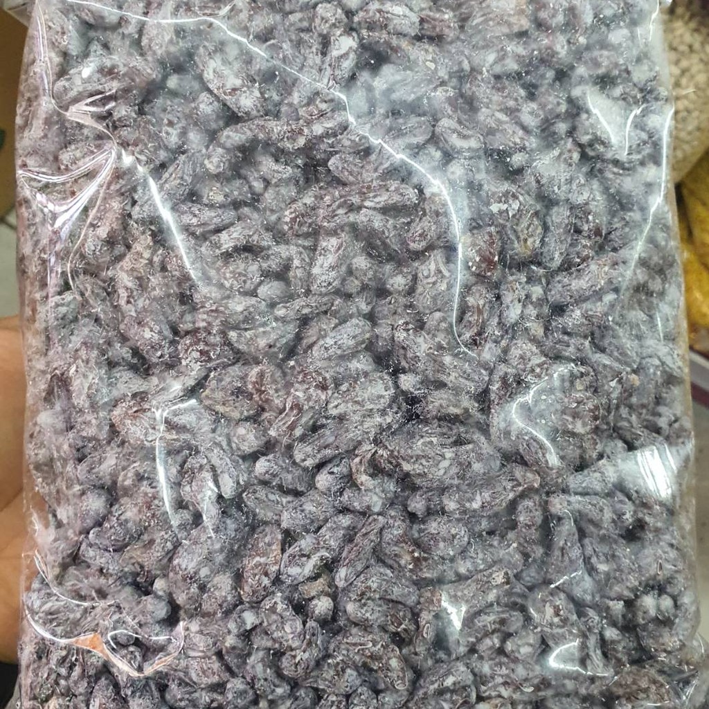 องุ่นเค็ม ผลไม้อบแห้ง อร่อย ของดี เปรี้ยว เค็ม