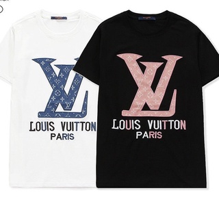 เสื้อยืดโอเวอร์ไซส์Lo uis Vuitt on Tag เสื้อคอกลม แขนสั้น ผ้าฝ้าย พิมพ์ลายตัวอักษร S-5XL