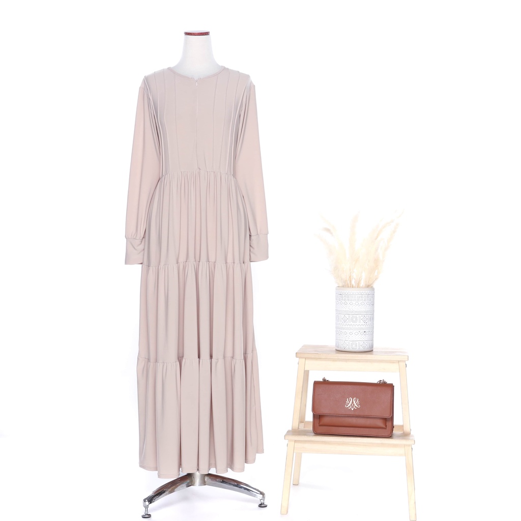 Prive Scarf - Light Series - Prive Basic Ruffle Jersey Premium Dress by Nadyya