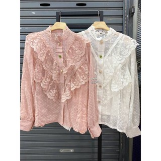 เสื้อลูกไม้ เเต่งกระดุมเเฟนซีงานดีมาก ใส่ออกมาน่ารัก