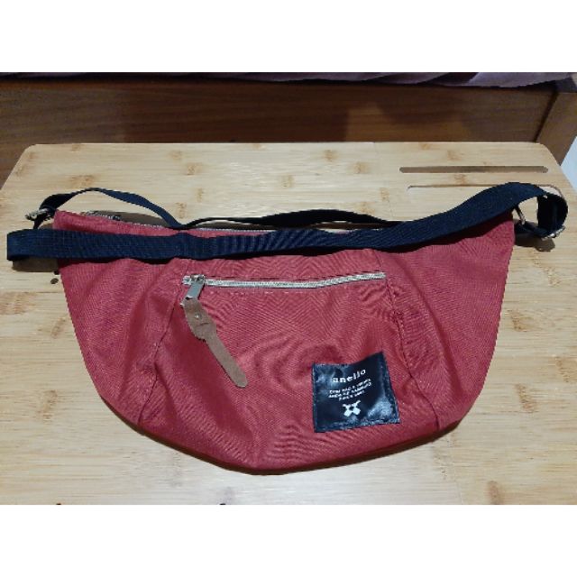 กระเป๋าคาดอก Anello แท้ สีแดง