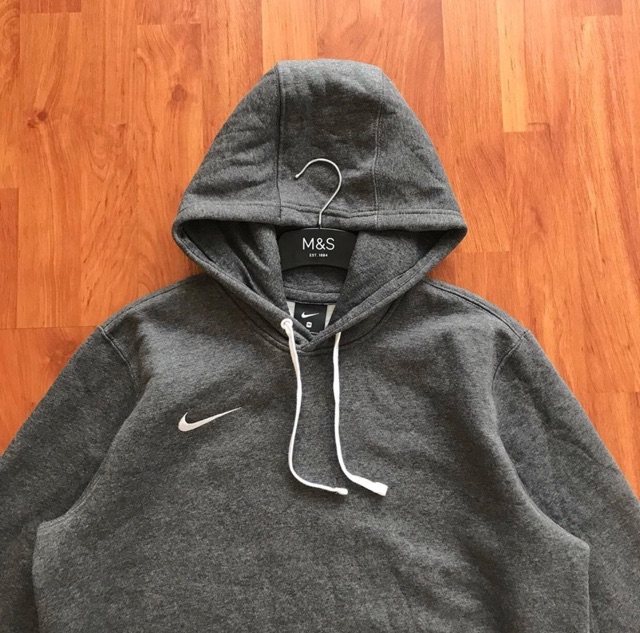 nike centre logo hoodie