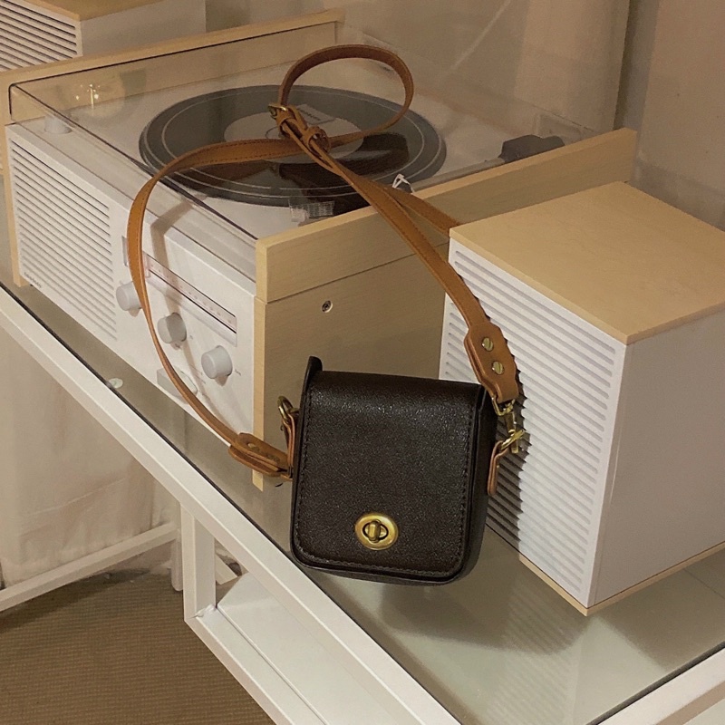 กระเป๋าสะพายข้างEsther Bunny (Crossbody Bag from Esther Bunny