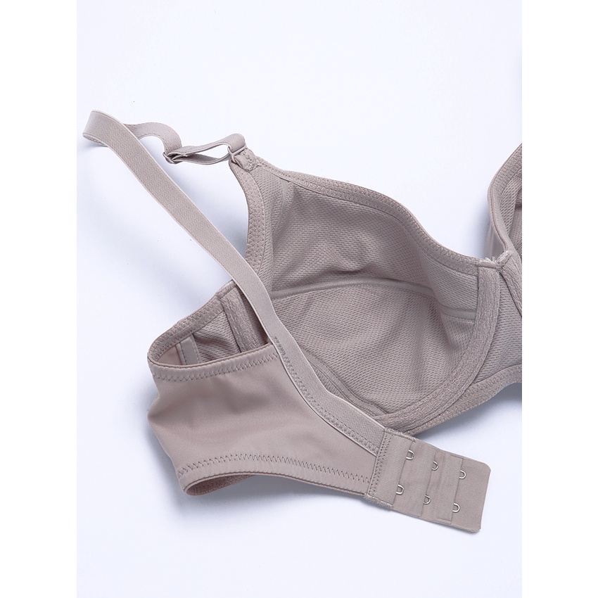Sabina เสื้อชั้นใน มีโครง รุ่น Function Bra รหัส SBO1101CM สีช็อคโกแลต — صورة 2