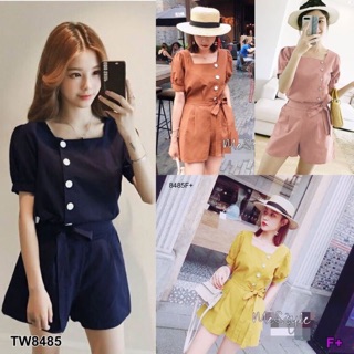 TW8485  Set 2ชิ้น สีพื้นสุดน่ารัก สไตล์โคเรีย เสื้อคอเหลี่ยม ด้านหน้าทำกระดุมสีขาวเม็ดใหญ่ ติดเรียงสวย แขนทำทรงตุ๊กตา