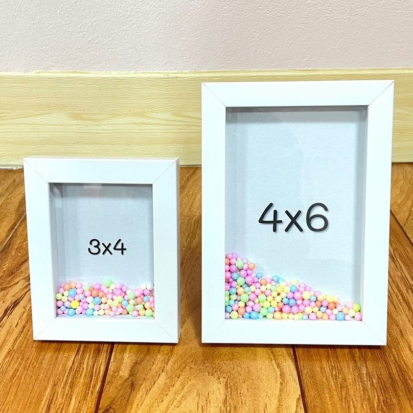 กรอบรูปเม็ดโฟมสีขาว กรอบกล่องเล็ก กรอบเขย่า 2x6,3x4,4x6,5x7,6x8 แถมเม็ดโฟมฟรี ตั้งได้แขวนได้ ของขวัญวันเกิด​ รับปริญญา