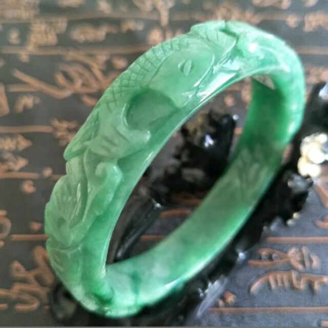 กำไลหยกธรรมชาติแท้ หยกจีน 63มม. (Natural Chinese jadeite jade)