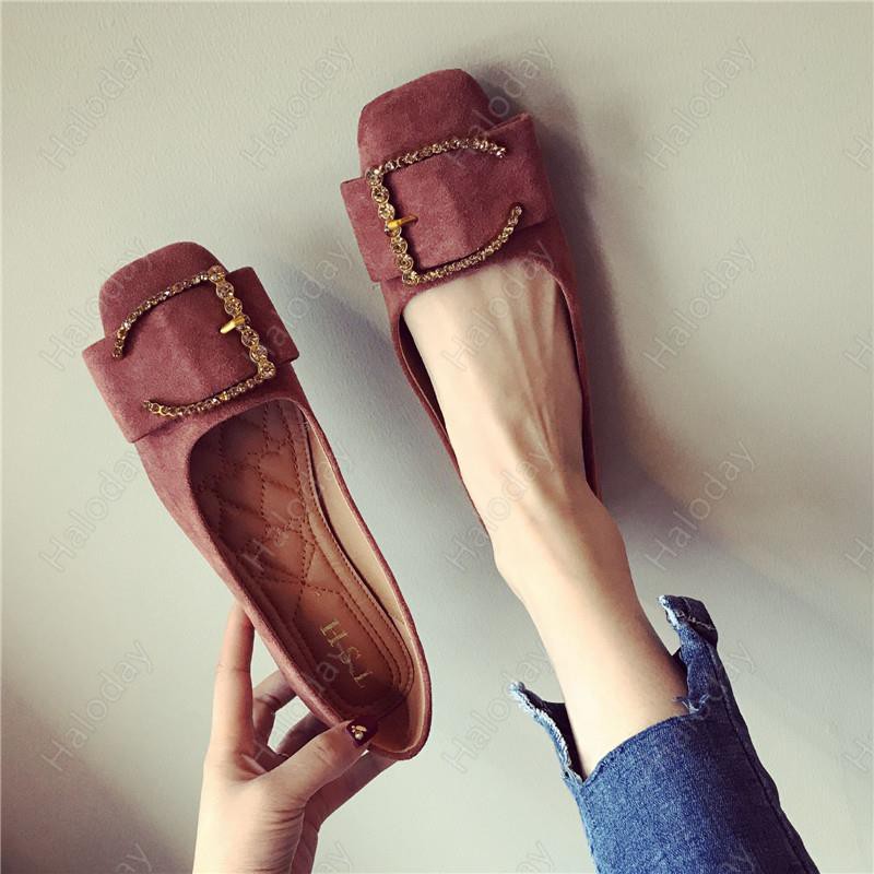 ขนาดใหญ่ 31-45 ขนาดสีคาราเมลเกาหลีรุ่นรองเท้าผู้หญิงสแควร์ นิ้วเท้า รองเท้าแบน พลอยเทียม โลหะหัวเข็มขัด ทั้งหมด-จับคู่ รองเท้าแบนสบายขนาดใหญ่ 45 44 43 42 แพ็คร