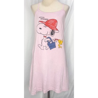 [ส่งฟรี✨]เดรสสั้นสายเดี่ยว สีชมพู สกรีนลาย Snoopy มือสอง