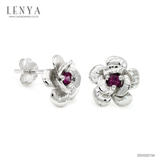 Lenya Jewelry ต่างหูดอกไม้ ประดับด้วยพลอย โรโดไลท์ (Rhodolite) ตัวเรือนเงินแท้ 925 ชุบทองขาว ต่างหูเล็กๆ สไตล์มินิมอล