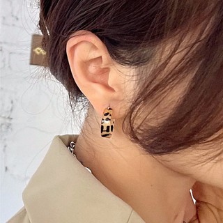 Leopard Cuff Hoop Earrings ต่างหูลายเสือมินิมอล