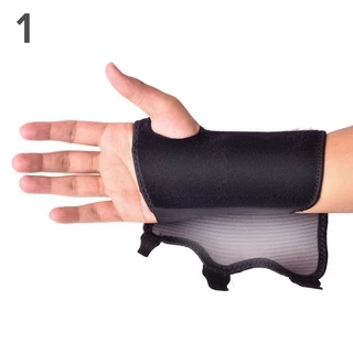 Futuro Comfort Stabilizing Wrist Brace พยุงข้อมือ รุ่นเสริมแถบเหล็ก ปรับกระชับได้