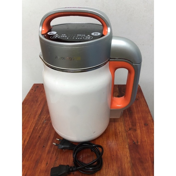 เครื่องทำน้ำเต้าหู้ joyoung ของญี่ปุ่นใช้ไฟฟ้า100 โวลท์