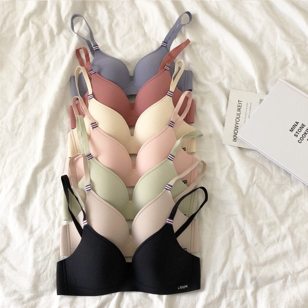 ‼️ ลดพิเศษล้างสต๊อก ‼️  หมดแล้วหมดเลย‼️  i-Style เสื้อชั้นในไร้โครง ฟองบาง ไร้รอยต่อสไตล์อังกฤษ สายสามารถปรับได้ NY05 - รูปที่ 3