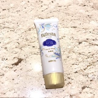 bifesta clear facial wash