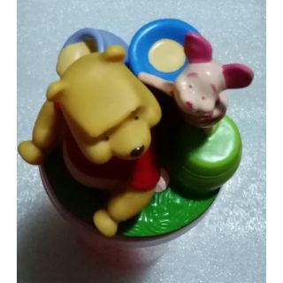 มือ2,ของสะสมแก้วน้ำสีชมพูลายดอกไม้ พร้อมท็อปเปอร์หมีพูห์และเพื่อน Winnie the Pooh and Friendsของสะสมน่ารักงานเก่าจากS&amp;P