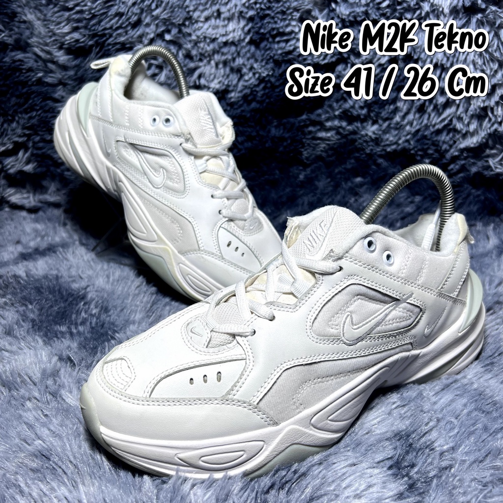 Nike M2K Tekno Size 41 / 26 Cm รองเท้าผ้าใบมือสอง คุณภาพดี ราคาสบายกระเป๋า