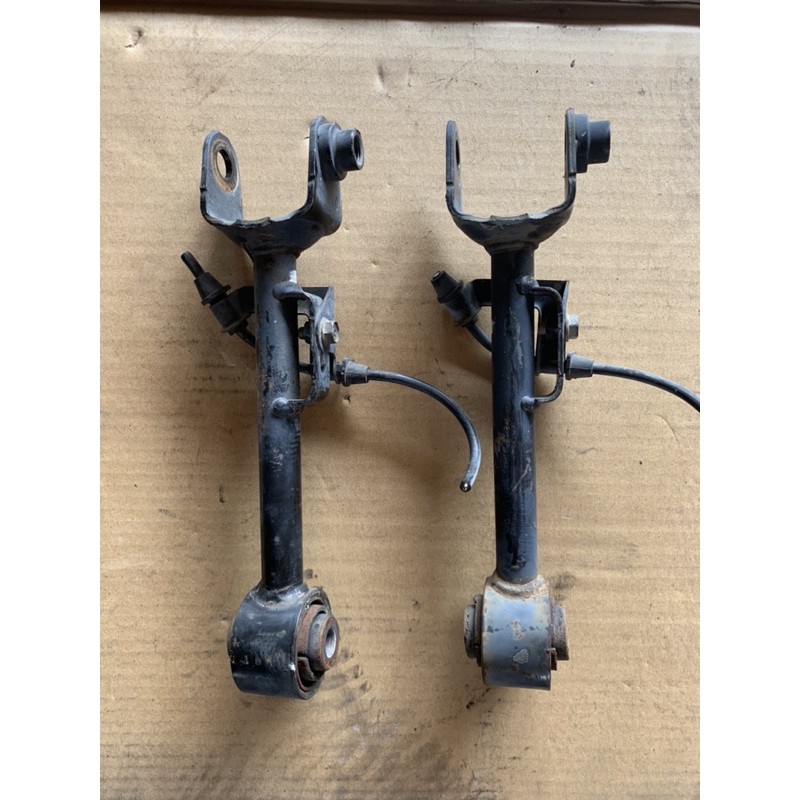 STREAM RN1 RN3 RN6 RN8 REAR UPPER แขนเล็ก USED JAPAN