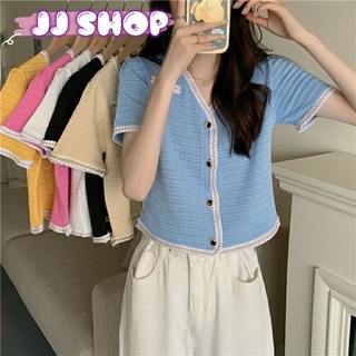 JJ Shop​💜​พร้อมส่ง เสื้อครอปไหมพรมแขนสั้น ทรงเรียบหรูคุณหนูมากจ้า "1959"