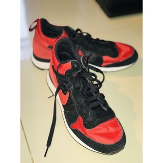 Nike รองเท้าผ้าใบหุ้มข้อ size 39,5.5uk,245