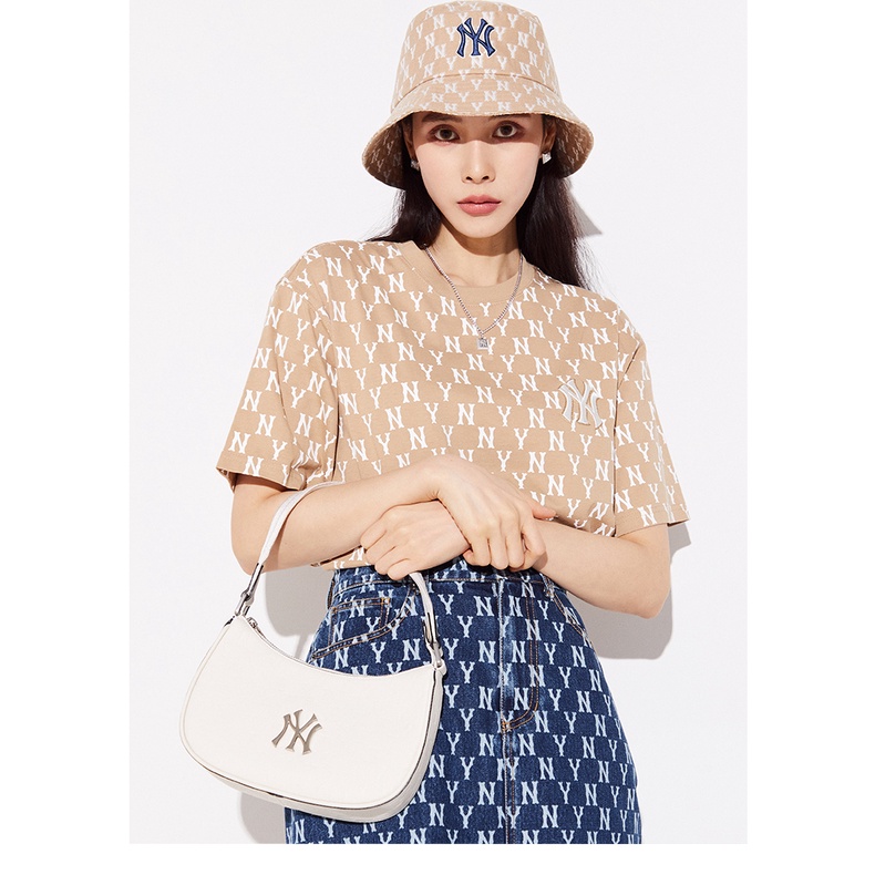 MLB พร้อมส่ง ของแท้ กระเป๋าMLB MONOGRAM EMBOSSED HOBO BAG กระเป๋าถือNY ...