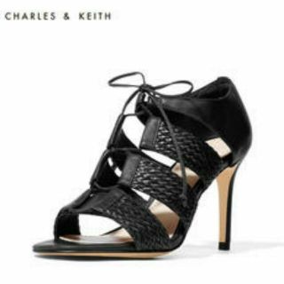 Charles &amp; Keith size 39 ของใหม่ พร้อมกล่อง***SALE***