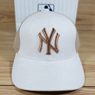 ฟรีส่ง❗หมวก MLB จาก shop เกาหลี ทีม NY ของแท้จาก shop พร้อมถุงกระดาษ ฟรีไซต์