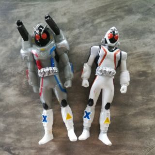 Bandai 2011 Power Rangers ขนาดตัว 18 cm. (2 ตัว)