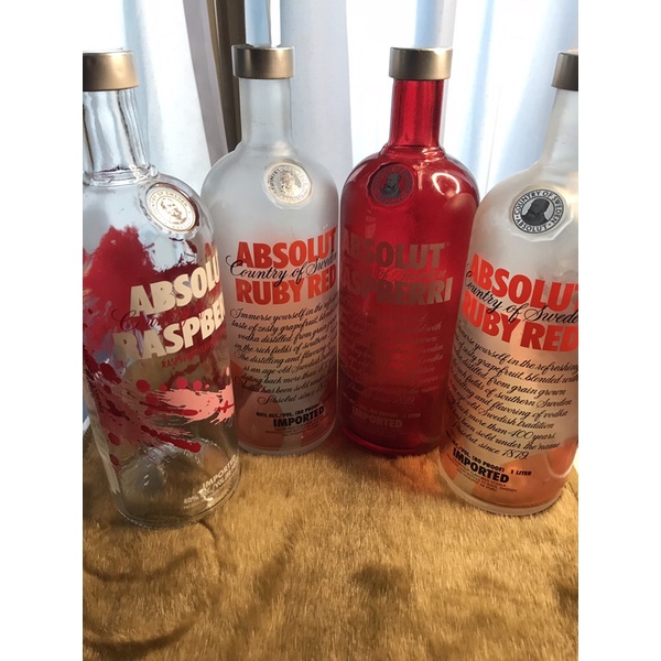 ขวดเปล่า ขวดแก้ว ขวดเหล้าเปล่า ขวด Absolute Vodka ขวดสะสม ของสะสม