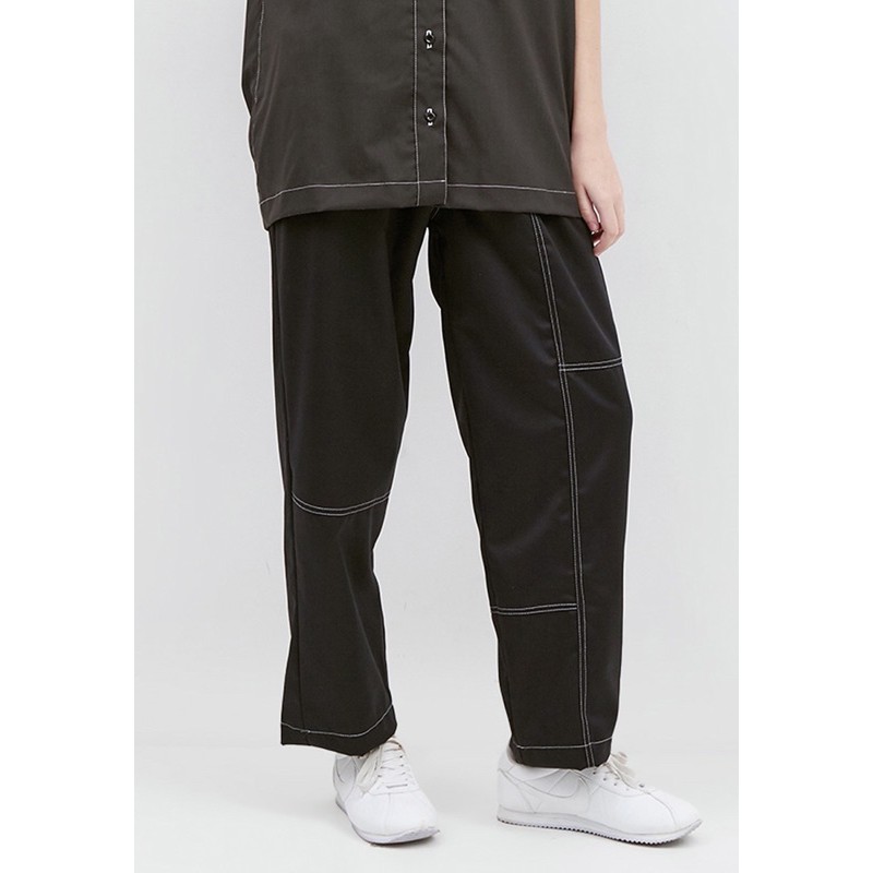 BTW กางเกงพื้นฐาน Jonah