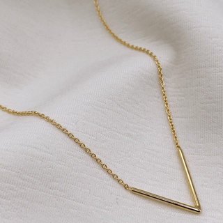 Slim Chevron V Charm On Chain, 18K Gold Plated, Sterling Silver Necklace N0023 | สร้อยคอ สร้อยคอจี้ เงินแท้ ทองแท้